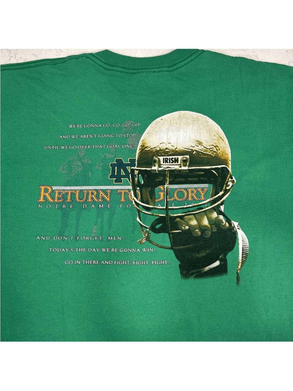 🍀💠VINTAGE💠FAMOUS NOTRE DAME T-SHIRT🍀
